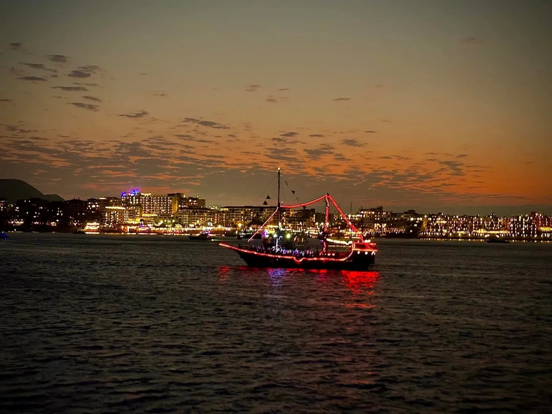 CABO SUNSET DINNER CRUISE